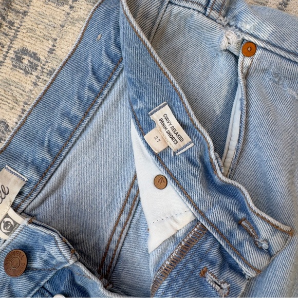 Madewell Curvy Relaxed Button Fly Denim Shorts Size 27 - Picture 4 of 5